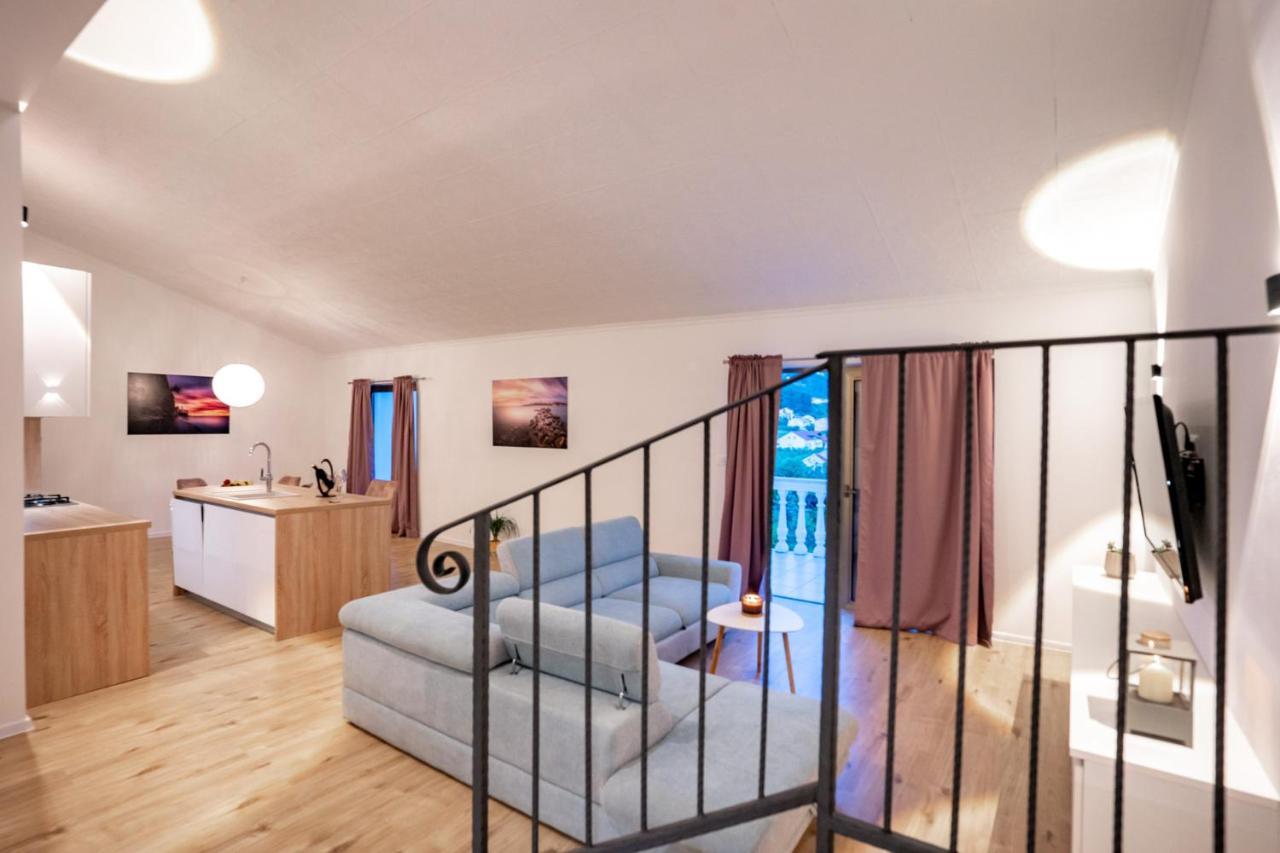 Grguric Apartments Palit Esterno foto