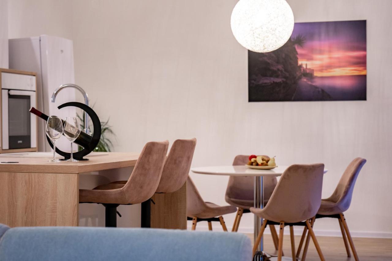 Grguric Apartments Palit Esterno foto