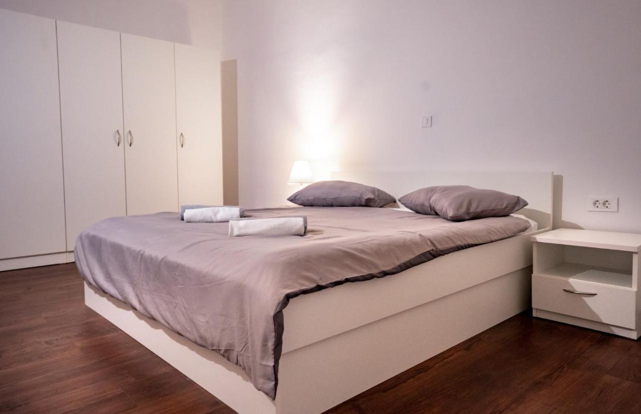 Grguric Apartments Palit Esterno foto
