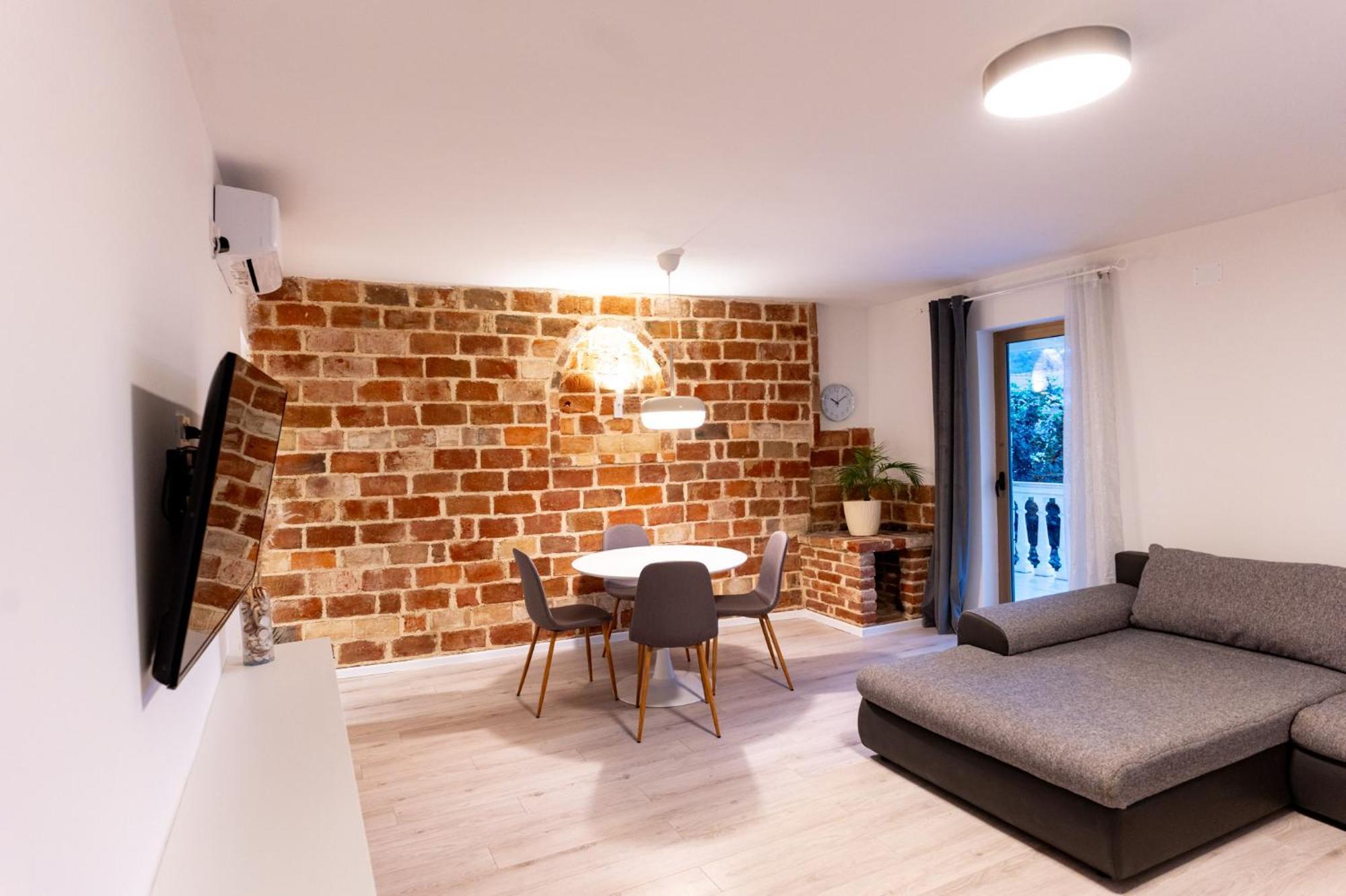 Grguric Apartments Palit Esterno foto
