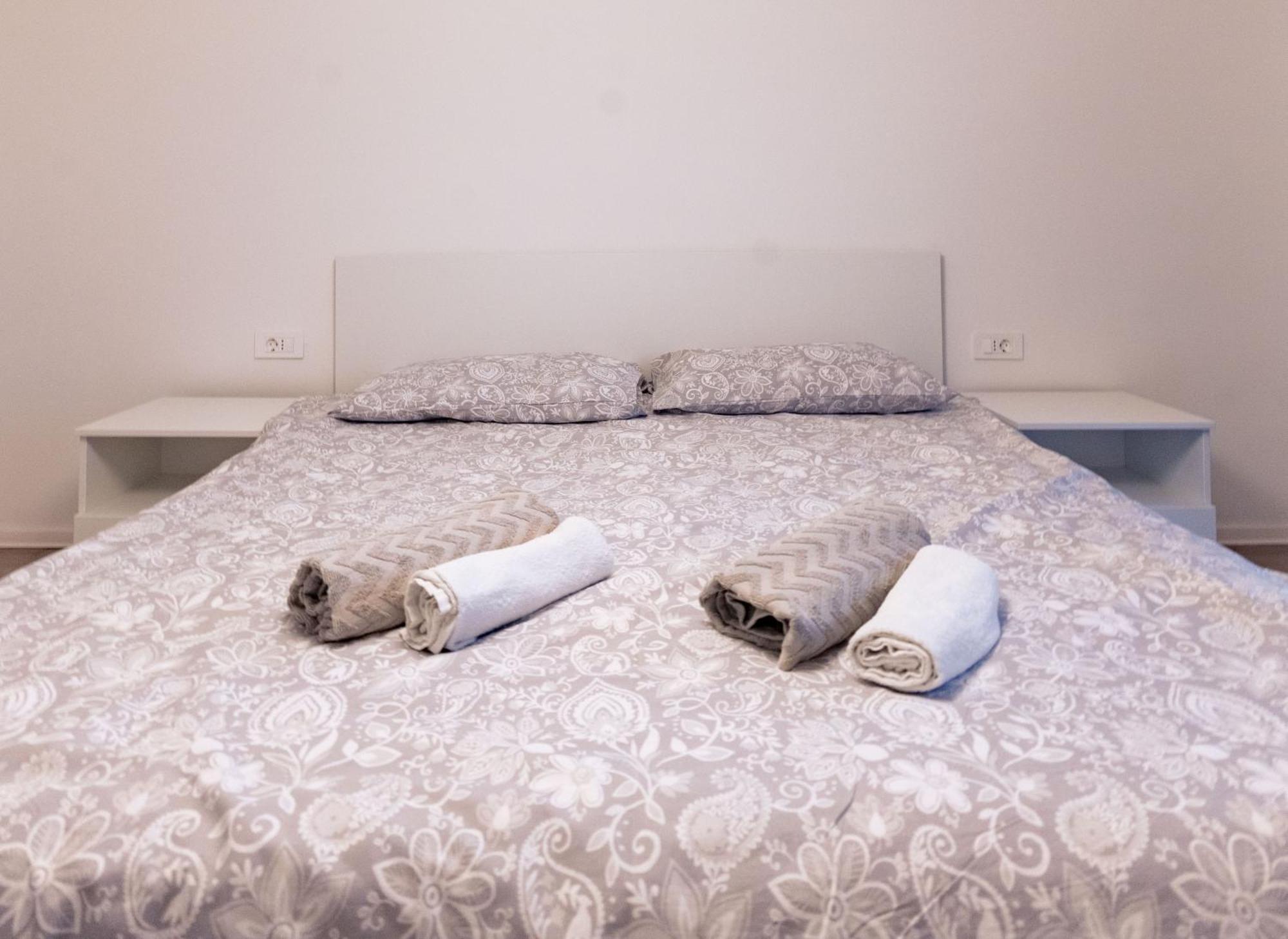 Grguric Apartments Palit Esterno foto
